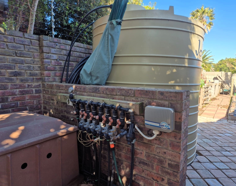 3 Bedroom Property for Sale in Wavecrest Eastern Cape